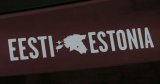 Kleebis Eesti-Estonia (700-seeria) sobib autole kleepimiseks siirdeteibiga kaetud.